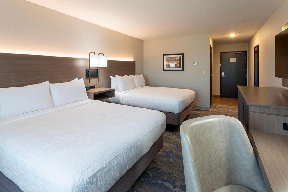 Grandstay Hotel & Suites Johnston-Des Moines, Ia מראה חיצוני תמונה